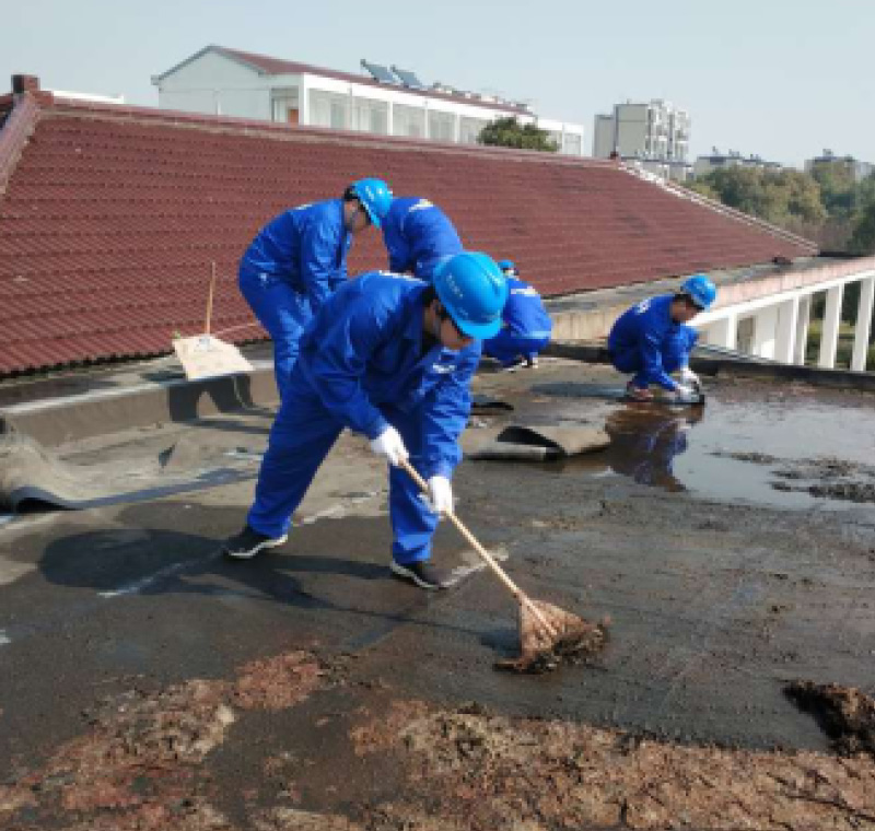 2019年3月18日，j9九游会,九游j9,j9国际备用股份为七都镇敬老院漏水屋面进行全面修复。